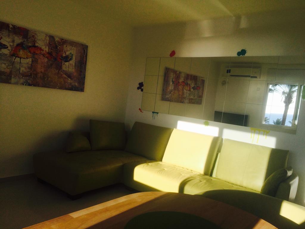 حيفا Alexsea Apartment الغرفة الصورة